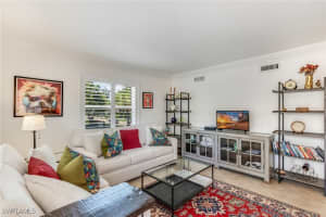 980 7th Avenue, Naples, FL 34102 - MLS#225050648