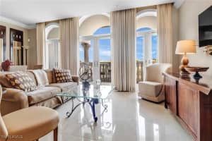 900 5th Ave S 302, Naples