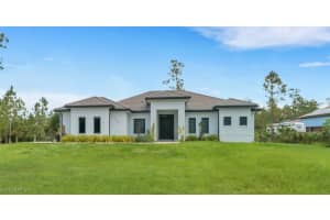 2909 2nd Ave Ne, Naples