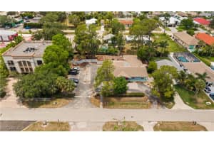 860 102ND Avenue, Naples, FL 34108 - MLS#225050829