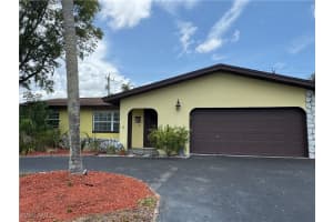 2324 Jasper Avenue, Fort Myers, FL 33907 Sold 07/11/25