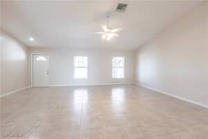 2121 18th Place, Cape Coral, FL 33993 - MLS#225050860
