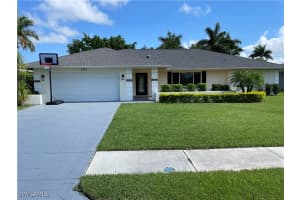 373 Saint Andrews Blvd, Naples