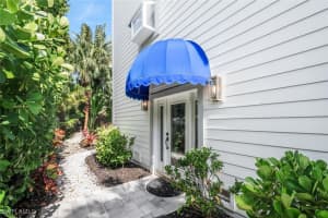 888 10th Street, Naples, FL 34102 - MLS#225050990