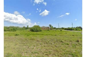 340 Pomona Street, Lehigh Acres, FL 33974 - MLS#225051048