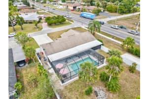 32 Lincoln Avenue, Lehigh Acres, FL 33936 - MLS#225051281