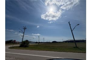 800 El Dorado Boulevard, Cape Coral, FL 33993 Sold 09/09/25