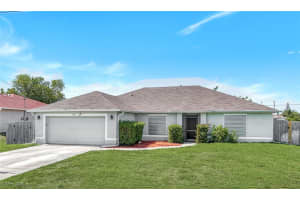 1205 Sw 32nd Ter, Cape Coral