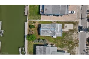 191 Primo Drive, Fort Myers Beach, FL 33931 Sold 07/30/25
