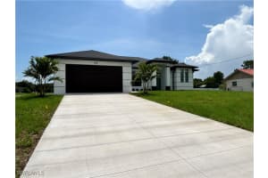 136 Carlisle Avenue, Lehigh Acres, FL 33974 Sold 07/31/25