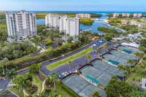 430 Cove Tower Drive, Naples, FL 34110 - MLS#225051528