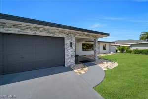 1313 Se 37th Ter, Cape Coral