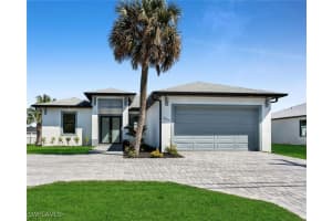 404 Sw 28th Pl, Cape Coral