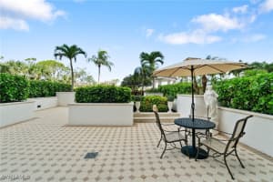 325 Dunes Boulevard, Naples, FL 34110 - MLS#225051825