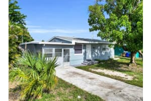 3847 Maxine St, Fort Myers