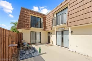 5210 Cedarbend Dr 4, Fort Myers