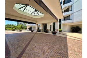 6075 Pelican Bay Boulevard, Naples, FL 34108 - MLS#225051883