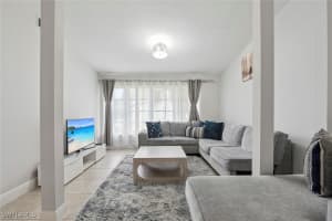 3410 Frosty Way 4802, Naples