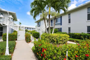 195 Peppermint Lane, Naples, FL 34112 - MLS#225051967