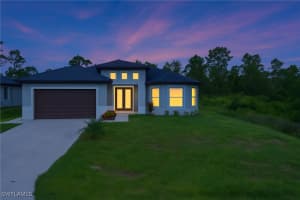 570 Sherwood Ave S, Lehigh Acres