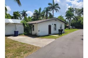 137 Standish Circle, North Fort Myers, FL 33903 Sold 08/13/25