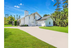 6260 Cypress Hollow Way, Naples