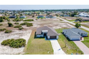 2458 21st Terrace, Cape Coral, FL 33993 - MLS#225052152