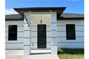 2815 4th Street, Lehigh Acres, FL 33976 - MLS#225052220