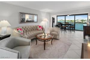 271 Southbay Drive, Naples, FL 34108 - MLS#225052248