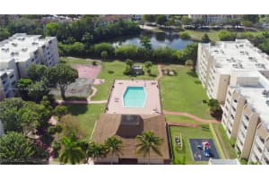 6930 Miami Gardens Dr 201, Hialeah