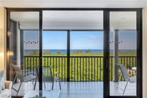 17 Bluebill Ave 904, Naples