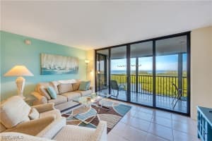 17 Bluebill Avenue, Naples, FL 34108 - MLS#225052277