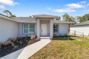 2712 43RD Street, Lehigh Acres, FL 33976 Sold 08/08/25