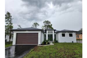 3279 31st Ave Ne, Naples