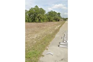 918 medford Avenue, Lehigh Acres, FL 33974 - MLS#225052568