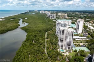 5555 Heron Point Drive, Naples, FL 34108 - MLS#225052576