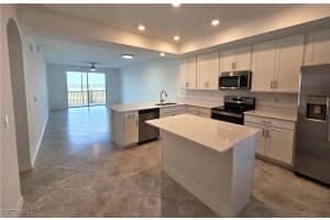 6046 National Blvd 415, Ave Maria