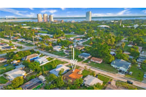 3148 Apache St, Fort Myers