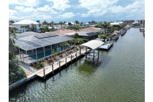 8 Palmview Boulevard, Fort Myers Beach, FL 33931 - MLS#225052718