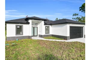 484 Redwing Street, Lehigh Acres, FL 33974 - MLS#225052741