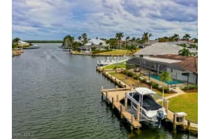 242 Angler Court, Marco Island, FL 34145 - MLS#225052787