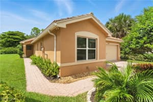 2085 Painted Palm Drive, Naples, FL 34119 - MLS#225052796