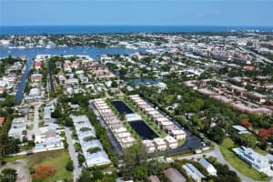 1155 Sandpiper St D4, Naples
