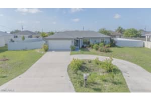520 Wilmington Parkway, Cape Coral, FL 33993 - MLS#225052869