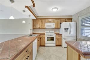 1051 Foxfire Lane, Naples, FL 34104 - MLS#225052939