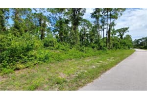 516 Summit Avenue, Lehigh Acres, FL 33974 - MLS#225052959