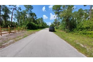 516 Summit Avenue, Lehigh Acres, FL 33974 - MLS#225052959
