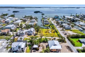 191 Bahia Viaduct, Fort Myers Beach, FL 33931 - MLS#225052969