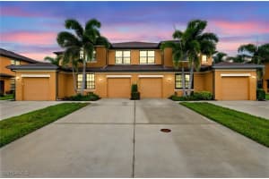 3742 Pino Vista Way 4, Estero
