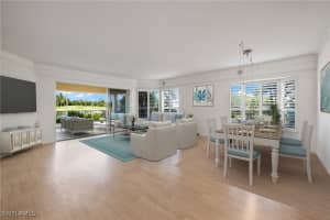 1880 Les Chateaux Boulevard, Naples, FL 34109 - MLS#225052995